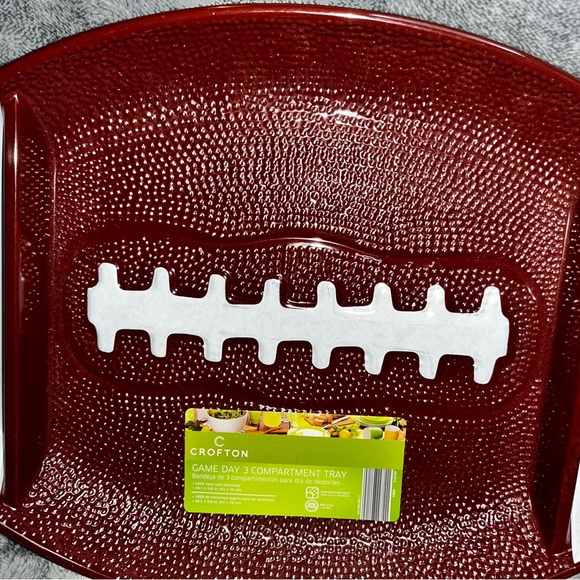Crofton Plastic Football Game Day 3 Tray Compartments - Picture 3 of 8